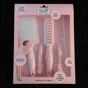 The Vintage Cosmetic Company Hairstyling Set